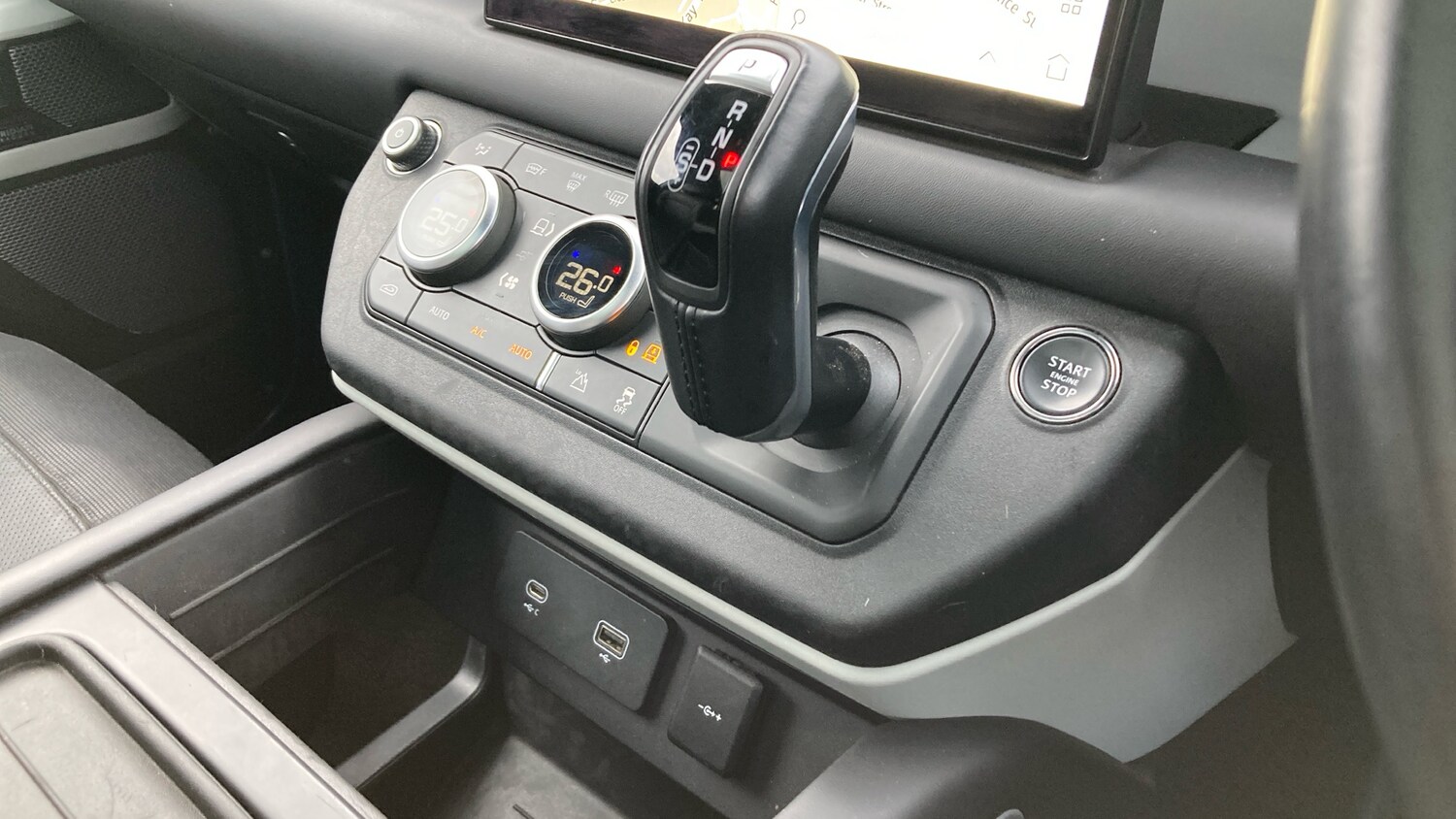 Used Land Rover Defender 2022 for sale - 77435585: Photo 13