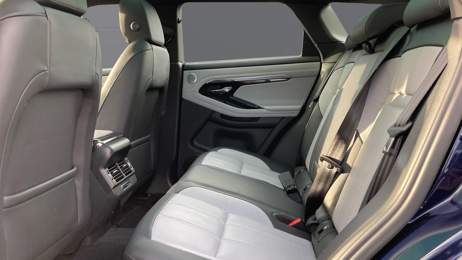 Used Land Rover Range Rover Evoque 2022 for sale - 76603294: Photo 4