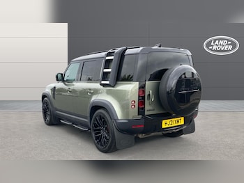 Used Land Rover Defender 2021 for sale - 75582177: Photo