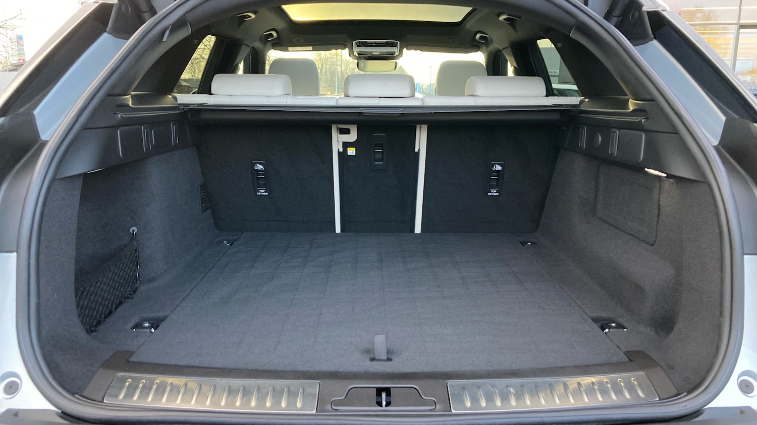 Used Land Rover Range Rover Velar 2023 for sale - 76957360: Photo 10