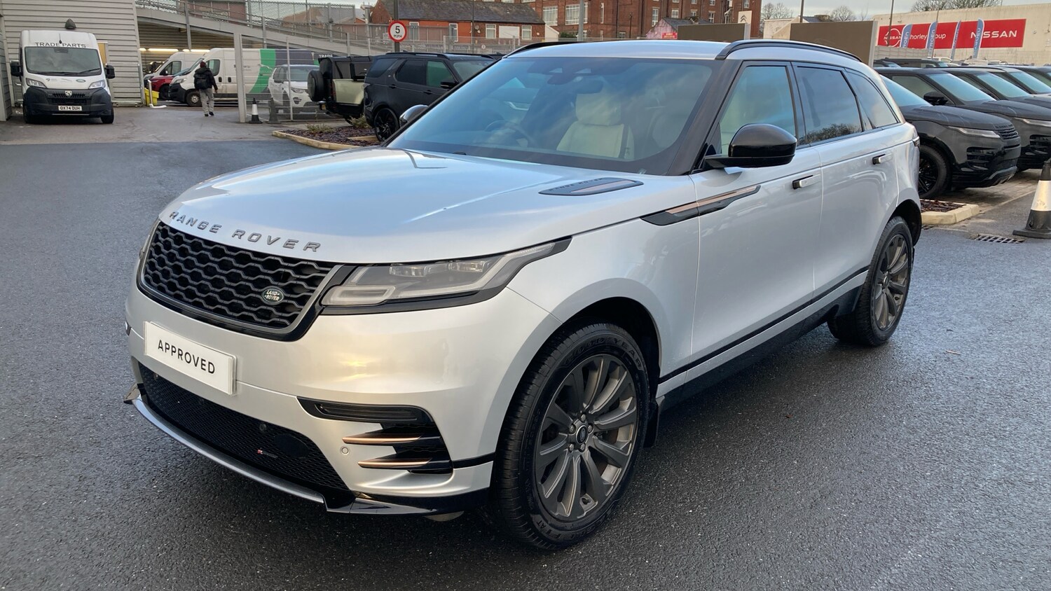 Used Land Rover Range Rover Velar 2023 for sale - 76957360: Photo 30