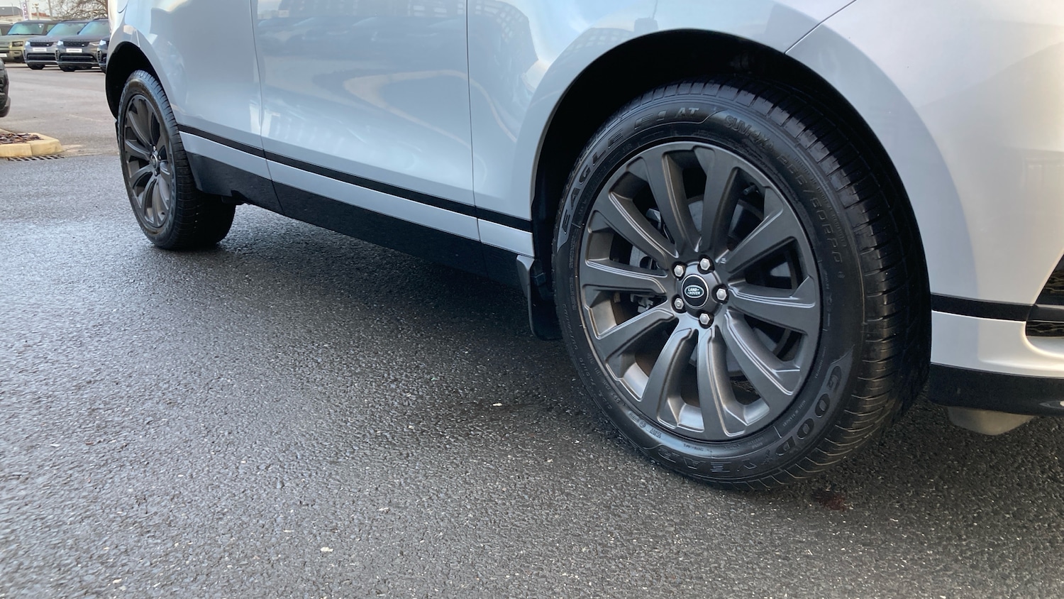 Used Land Rover Range Rover Velar 2023 for sale - 76957360: Photo 34