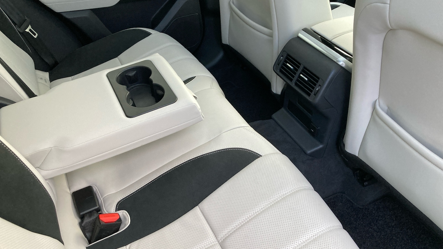 Used Land Rover Range Rover Velar 2023 for sale - 76957360: Photo 42