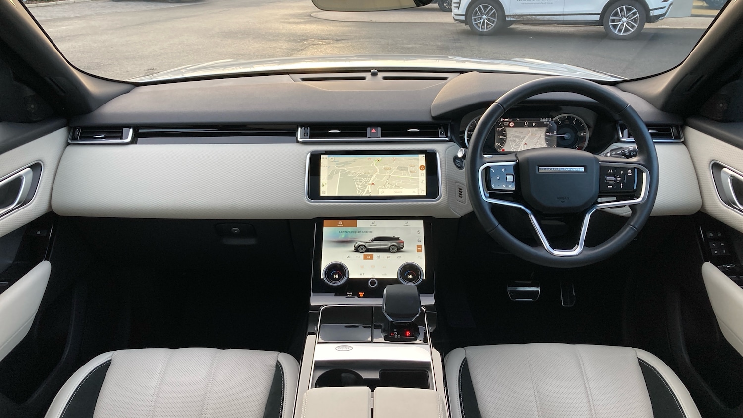 Used Land Rover Range Rover Velar 2023 for sale - 76957360: Photo 9