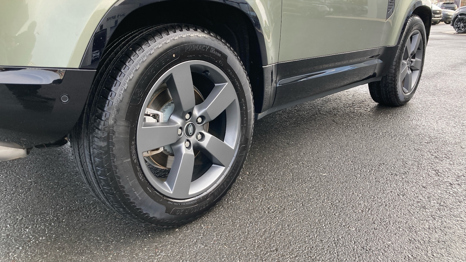 Used Land Rover Defender 2025 for sale - 76835346: Photo 36