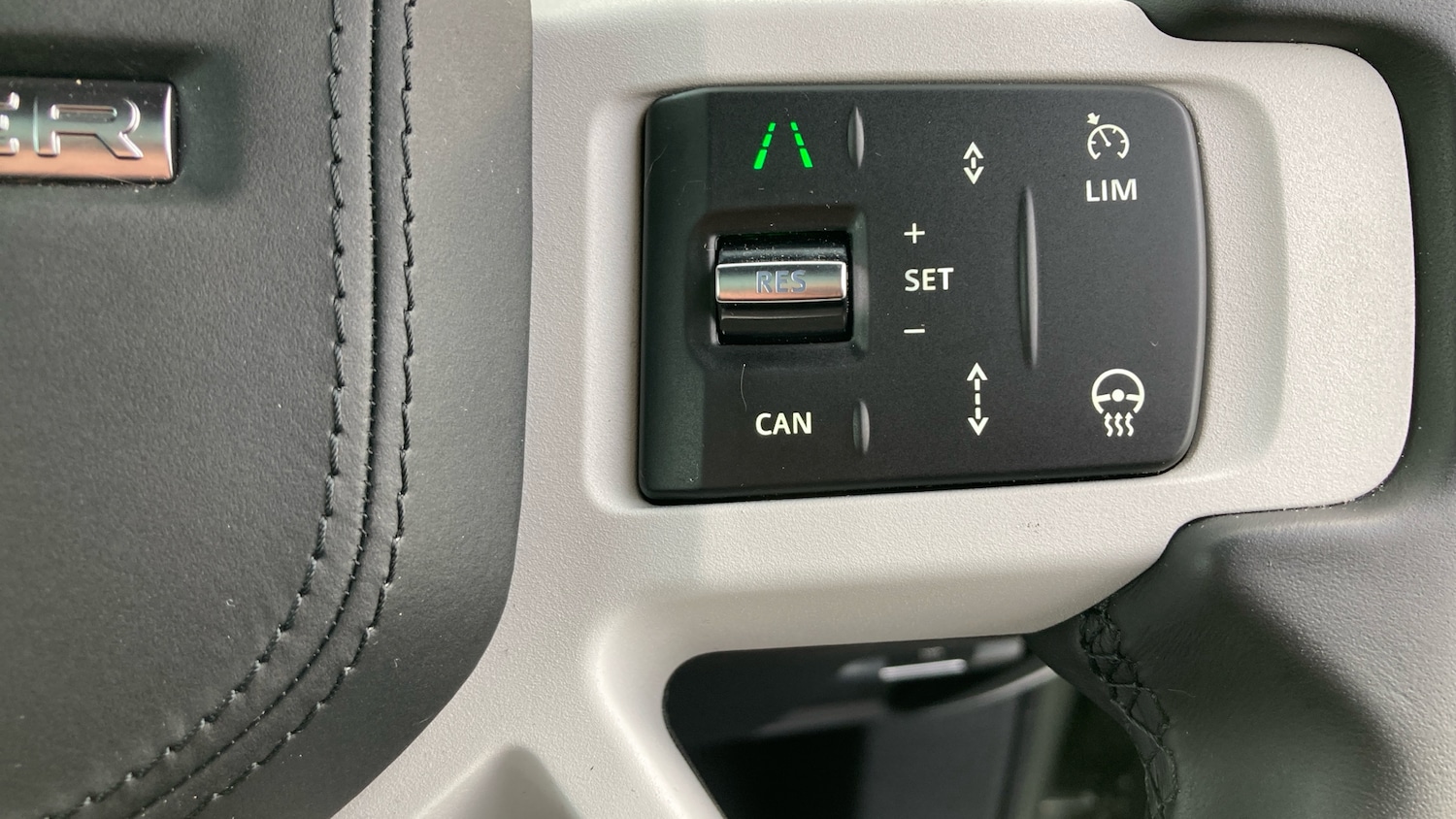 Used Land Rover Defender 2025 for sale - 76835346: Photo 44