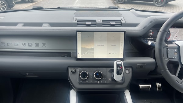 Used Land Rover Defender 2025 for sale - 76157065: Photo 14