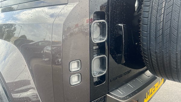 Used Land Rover Defender 2025 for sale - 76157065: Photo 19