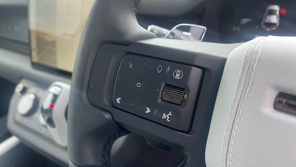 Used Land Rover Defender 2025 for sale - 76157065: Photo 25