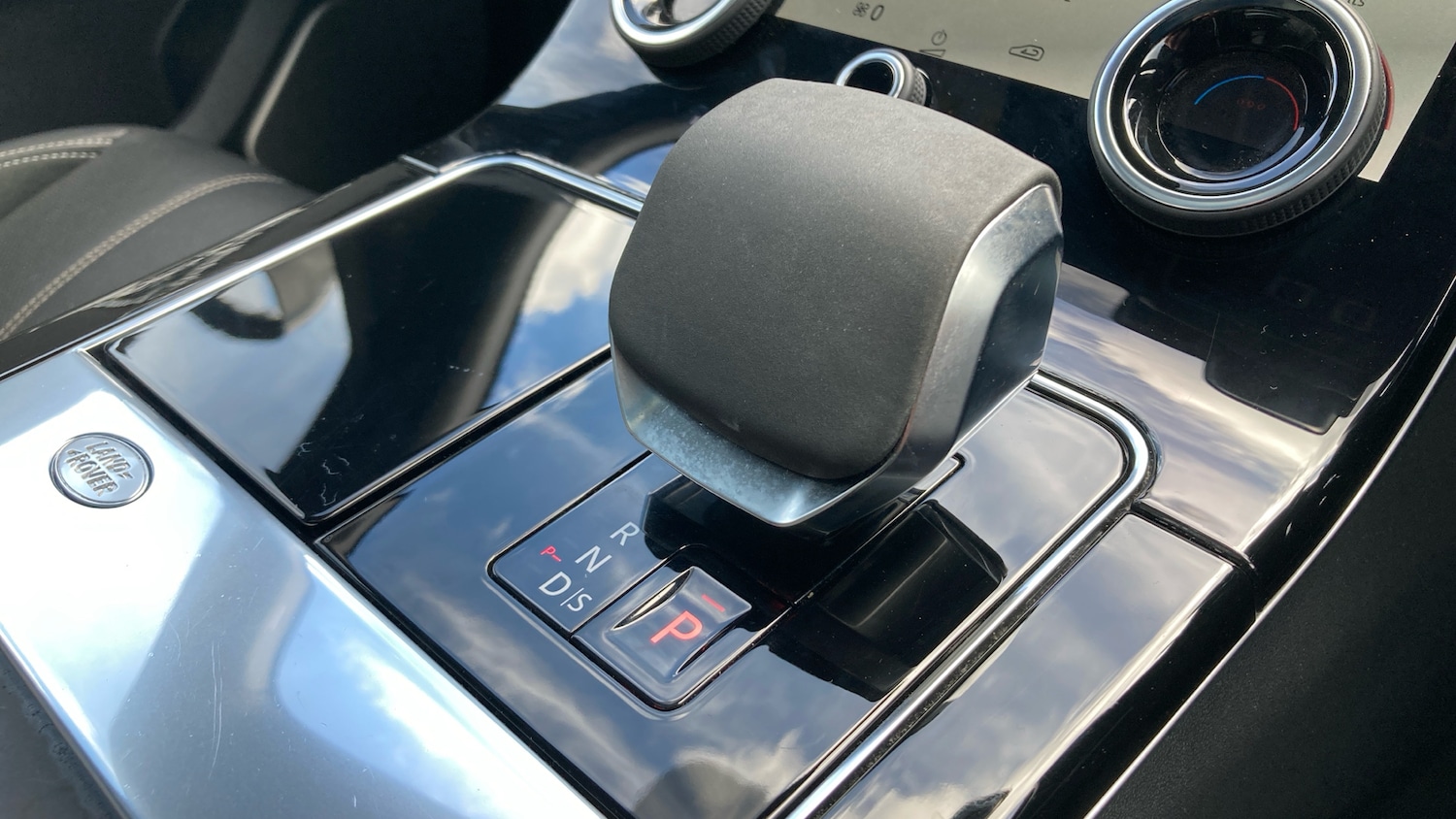 Used Land Rover Range Rover Velar 2022 for sale - 75972825: Photo 13