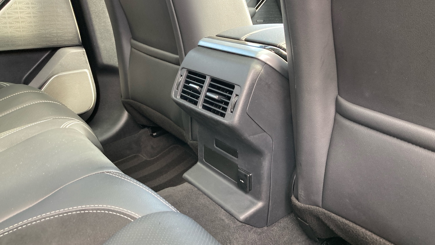 Used Land Rover Range Rover Velar 2022 for sale - 75972825: Photo 18