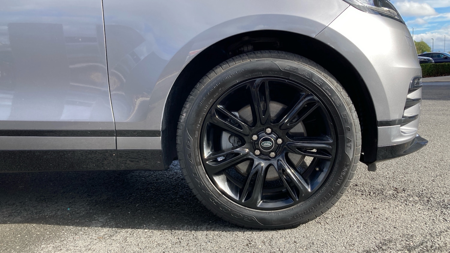 Used Land Rover Range Rover Velar 2022 for sale - 75972825: Photo 8