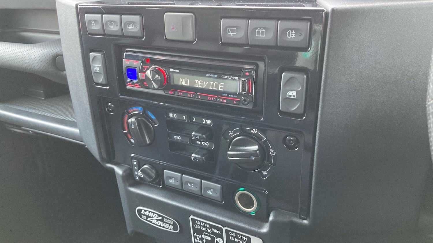 Used Land Rover Defender 2016 for sale - 76518433: Photo 12