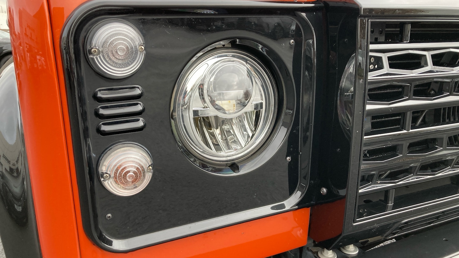 Used Land Rover Defender 2016 for sale - 76518433: Photo 17