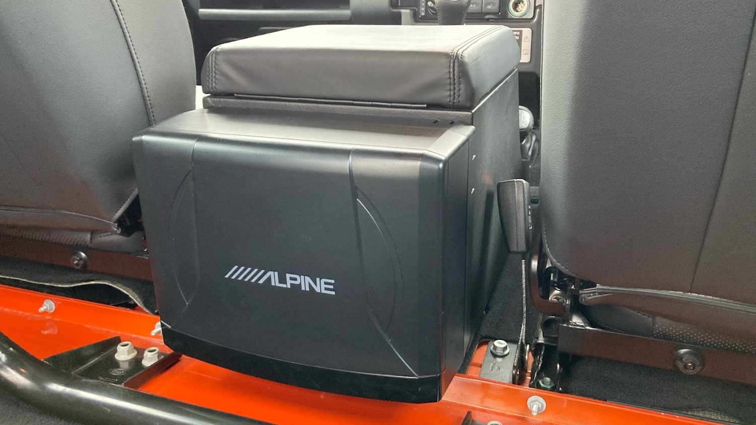 Used Land Rover Defender 2016 for sale - 76518433: Photo 18