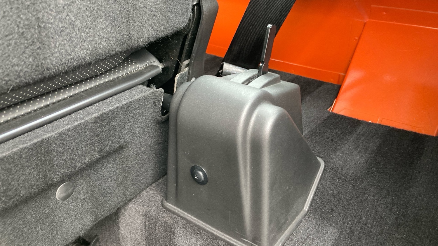 Used Land Rover Defender 2016 for sale - 76518433: Photo 28