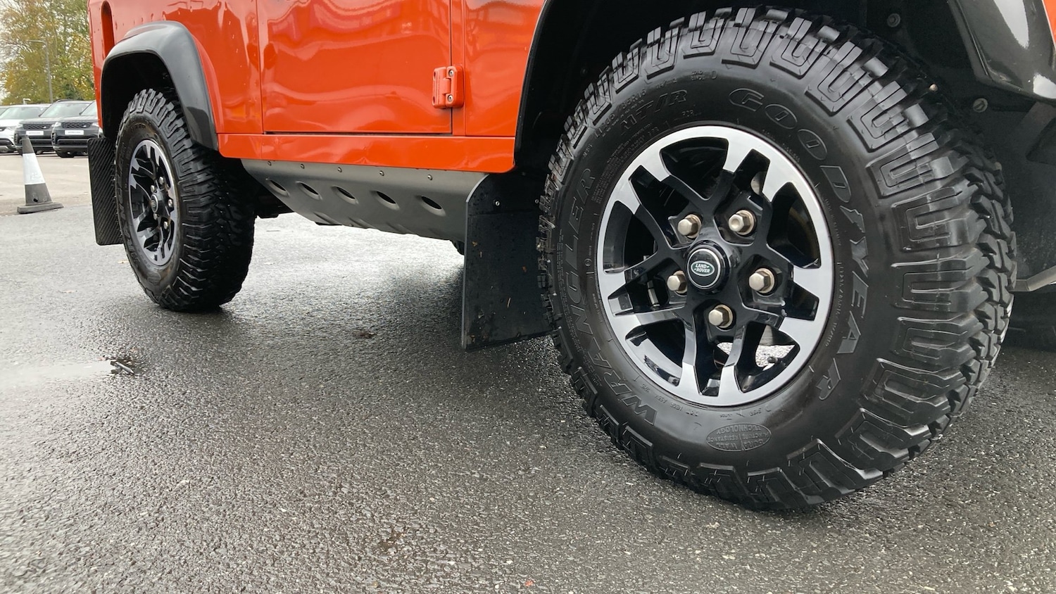 Used Land Rover Defender 2016 for sale - 76518433: Photo 34