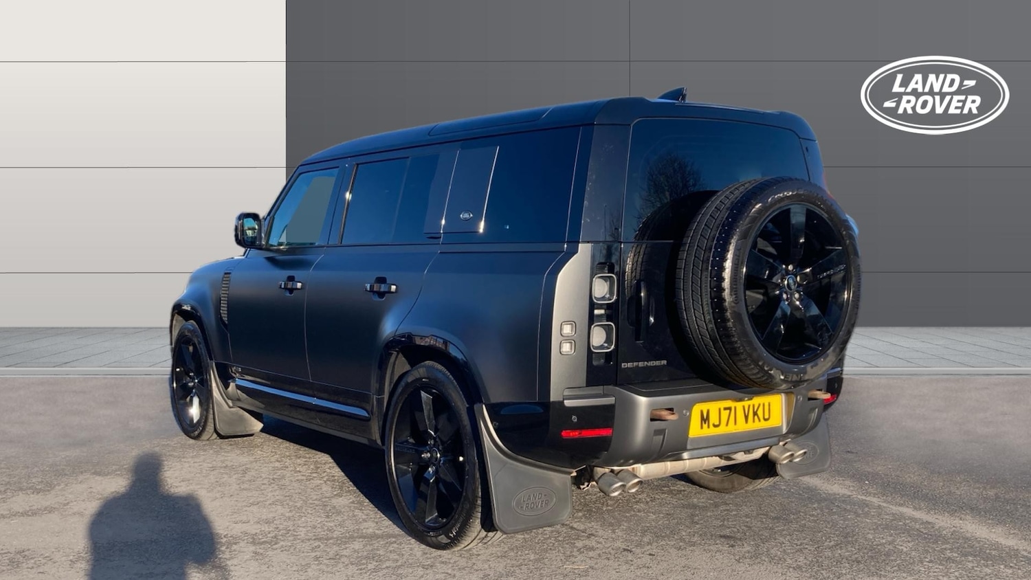 Used Land Rover Defender 2021 for sale - 77033318: Photo 2