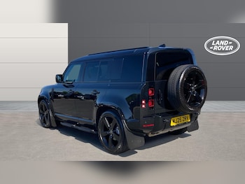 Used Land Rover Defender 2025 for sale - 75418403: Photo