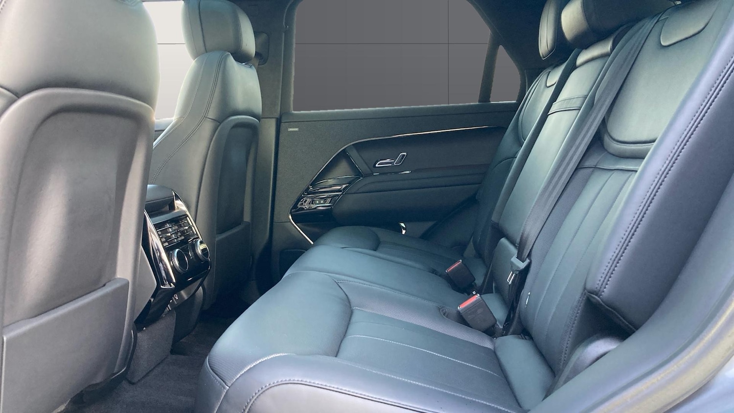 Used Land Rover Range Rover Sport 2022 for sale - 76684720: Photo 4