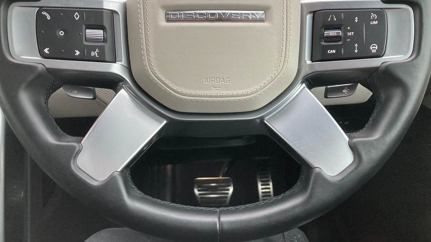 Used Land Rover Discovery 2023 for sale - 77210916: Photo 44