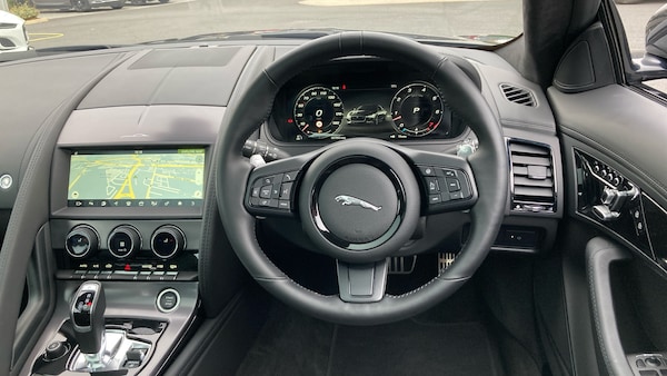 Used Jaguar F-Type 2024 for sale - 76209218: Photo 15
