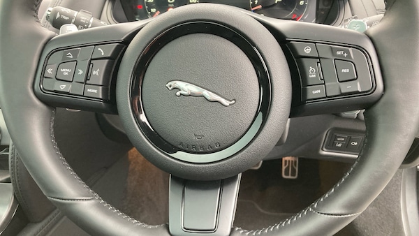 Used Jaguar F-Type 2024 for sale - 76209218: Photo 42