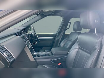Used Land Rover Discovery 2019 for sale - 78834303: Photo
