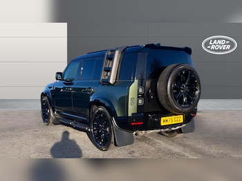 Used Land Rover Defender 2025 for sale - 78329266: Photo