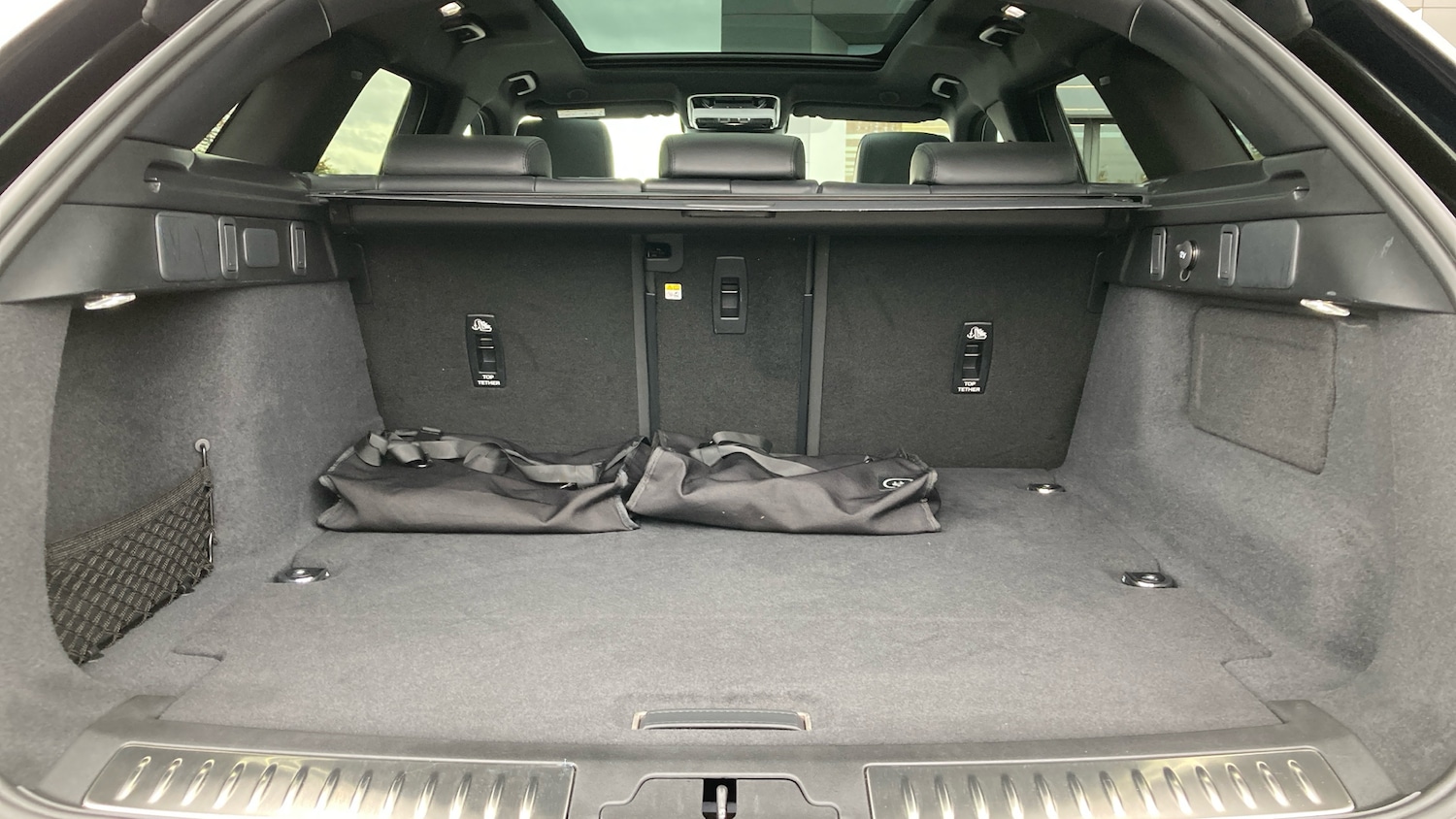 Used Land Rover Range Rover Velar 2024 for sale - 76079613: Photo 10