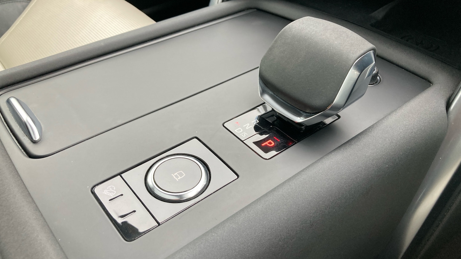 Used Land Rover Discovery 2023 for sale - 76860163: Photo 13