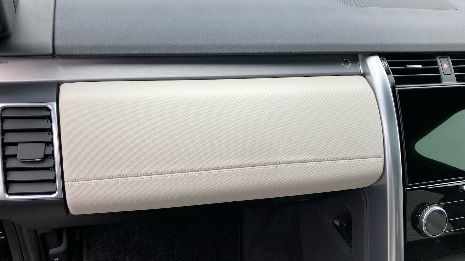 Used Land Rover Discovery 2023 for sale - 76860163: Photo 26