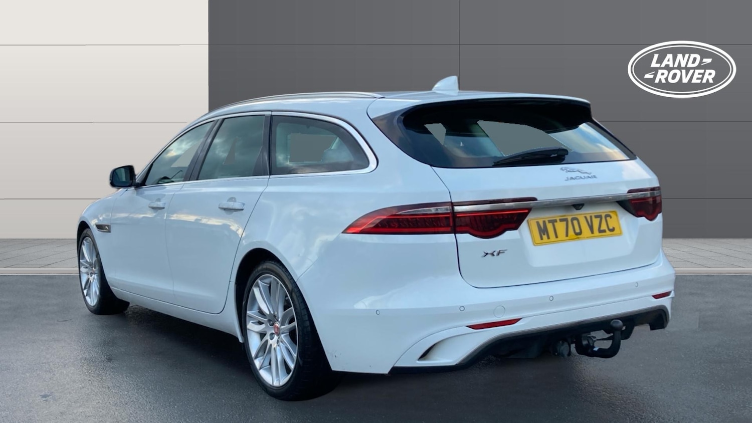 Used Jaguar XF 2020 for sale - 77088055: Photo 2