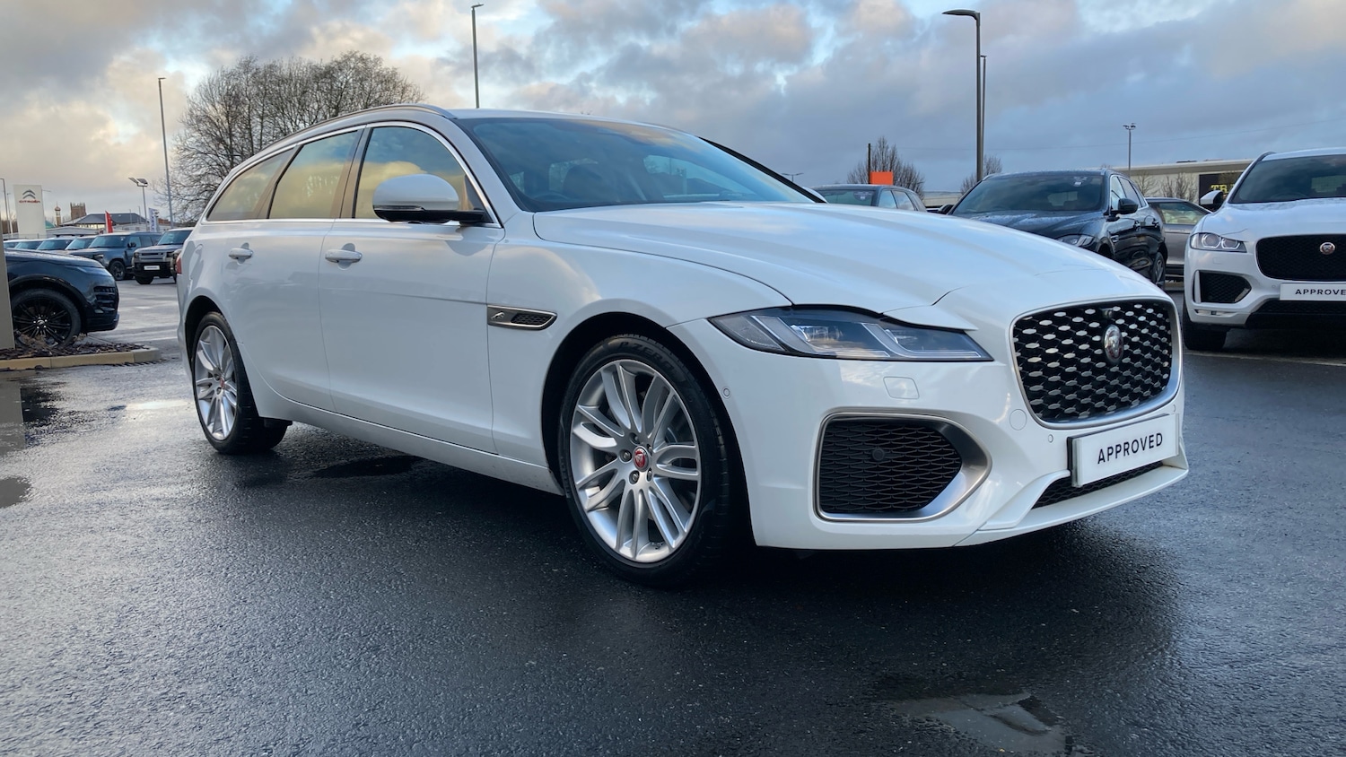 Used Jaguar XF 2020 for sale - 77088055: Photo 32