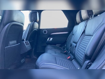 Used Land Rover Discovery 2023 for sale - 77079456: Photo