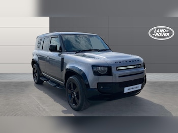 Used Land Rover Defender 2023 for sale - 78442828: Photo