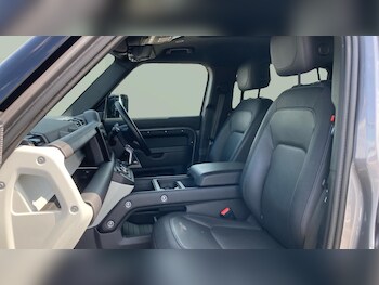 Used Land Rover Defender 2023 for sale - 78442828: Photo