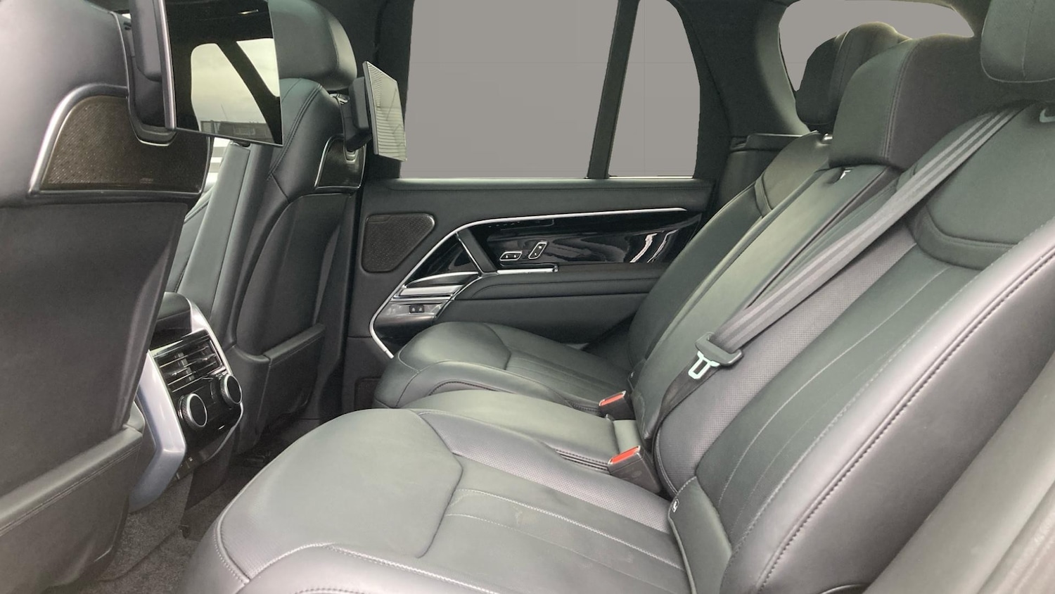 Used Land Rover Range Rover 2025 for sale - 77138498: Photo 4