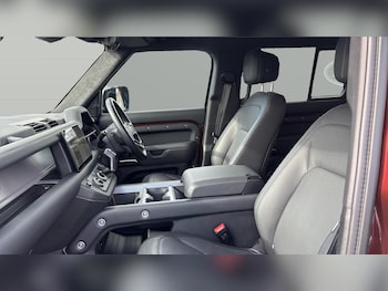 Used Land Rover Defender 2024 for sale - 77804339: Photo