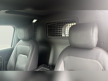 Used Land Rover Defender 2024 for sale - 79333113: Photo