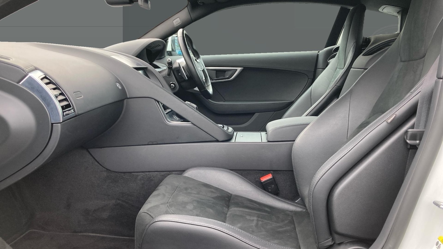 Used Jaguar F-Type 2021 for sale - 76748872: Photo 3