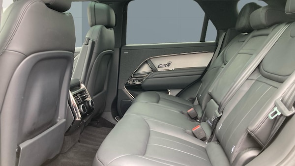 Used Land Rover Range Rover Sport 2024 for sale - 76196333: Photo 4