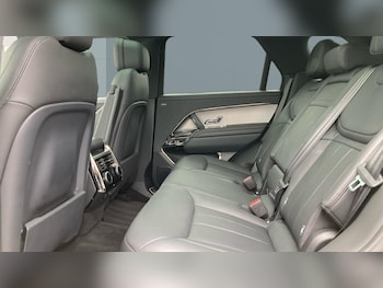 Used Land Rover Range Rover Sport 2024 for sale - 76196333: Photo 4