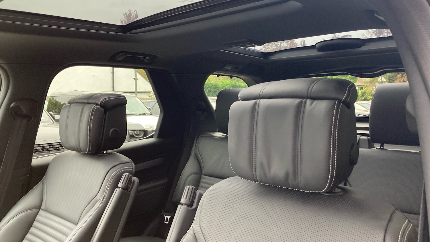 Used Land Rover Discovery 2025 for sale - 77990498: Photo 25