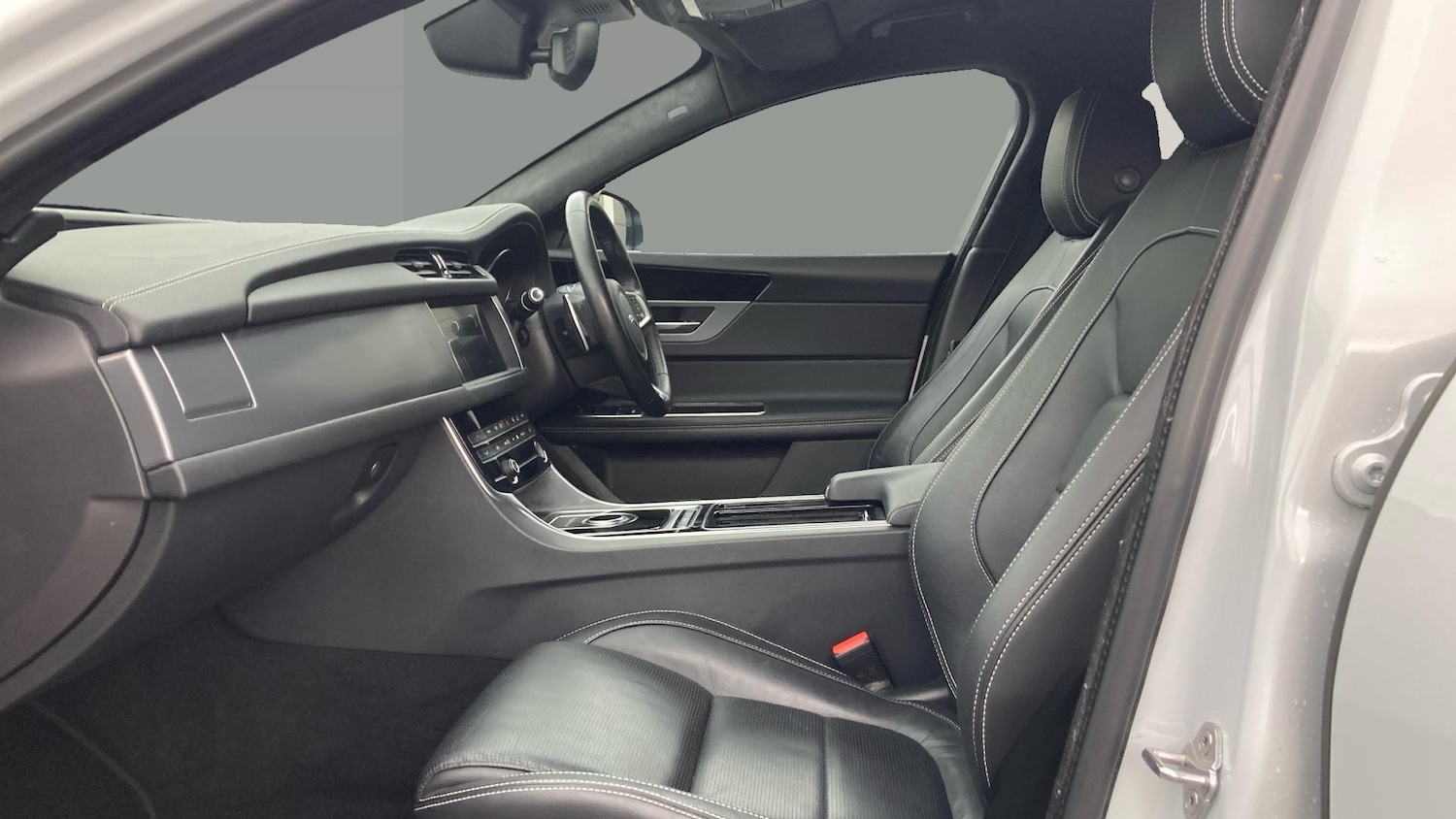 Used Jaguar XF 2020 for sale - 76625603: Photo 3