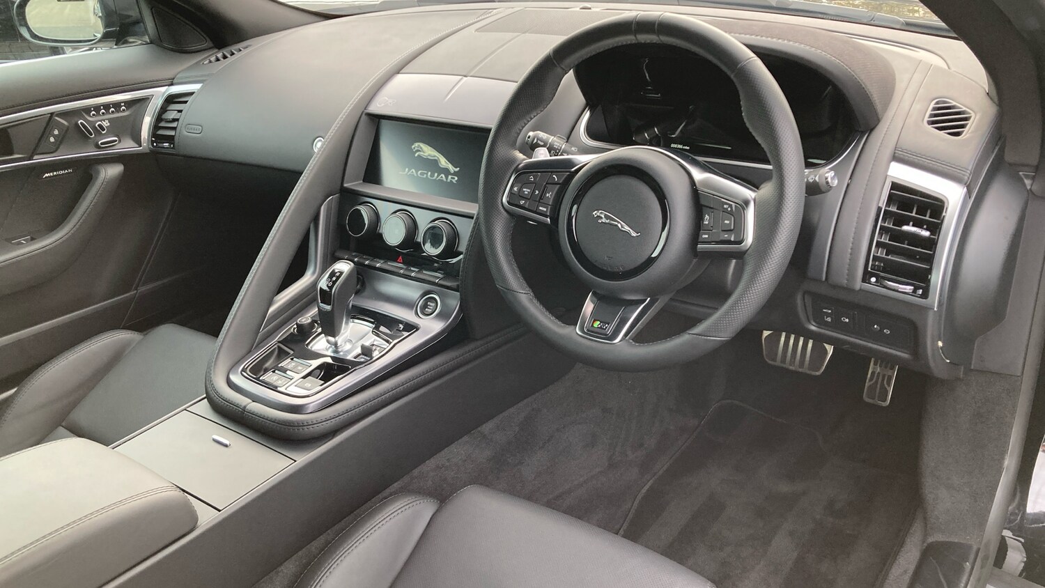 Used Jaguar F-Type 2022 for sale - 76618488: Photo 45