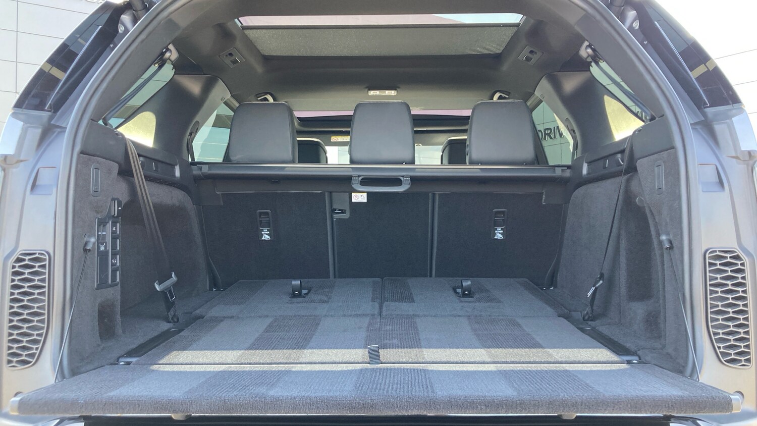 Used Land Rover Discovery 2025 for sale - 76209213: Photo 10