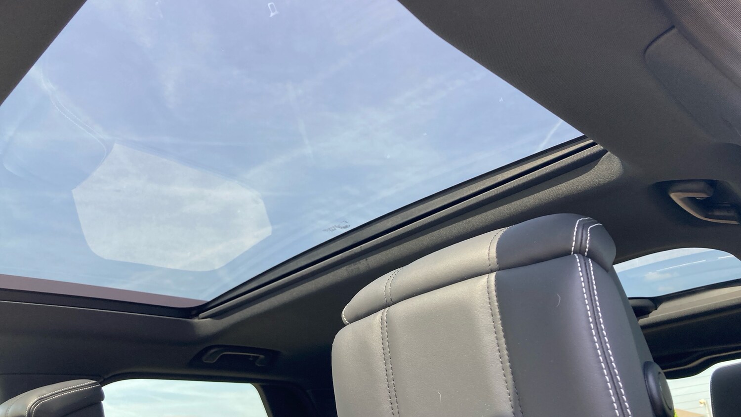 Used Land Rover Discovery 2025 for sale - 76209213: Photo 21