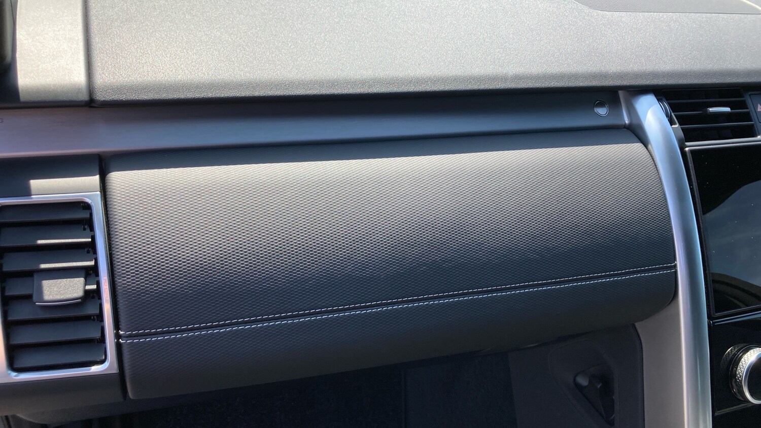 Used Land Rover Discovery 2025 for sale - 76209213: Photo 26