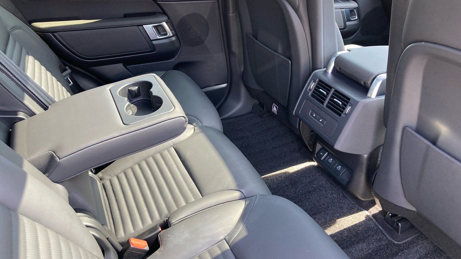 Used Land Rover Discovery 2025 for sale - 76209213: Photo 43